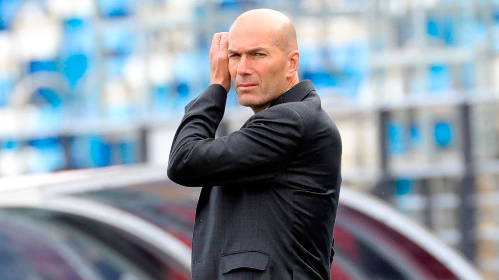 Zinedine Zidane, durante el último partido de LaLiga Santander entre Real Madrid y Villarreal. EFE