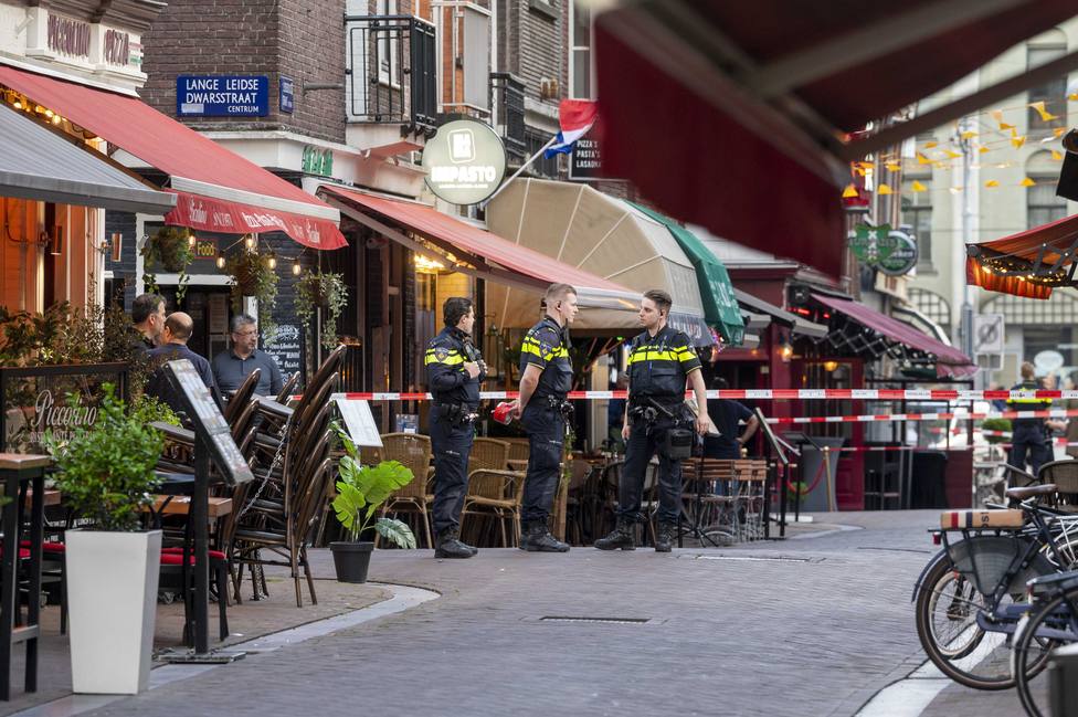 Muere el periodista Peter R. de Vries tras ser tiroteado la semana pasada en Ámsterdam