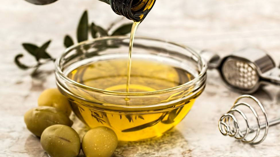 El motivo de salud por el que deberías añadir, si no lo has hecho ya, el aceite de oliva a tu dieta