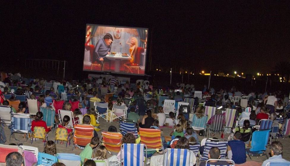 Valencia.- Una veintena de playas de la provincia ofrecerÃ¡n cine este verano a medianoche