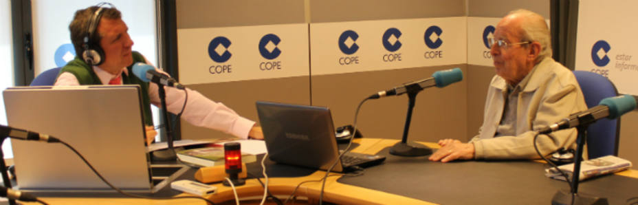 José Luis Restán y Armando Puente en los estudios centrales de COPE