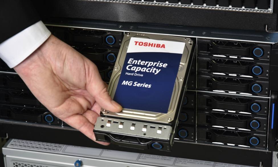Toshiba presenta sus discos duros de 16TB de la serie MG08, con grabación magnética convencional y sellado de helio