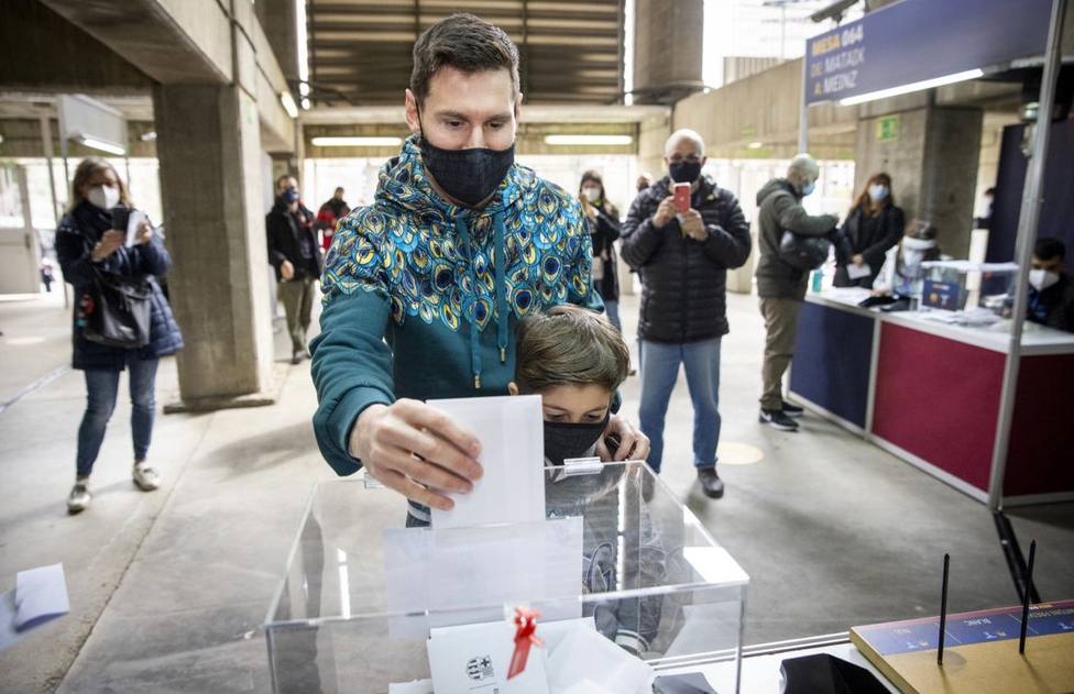 Leo Messi votando