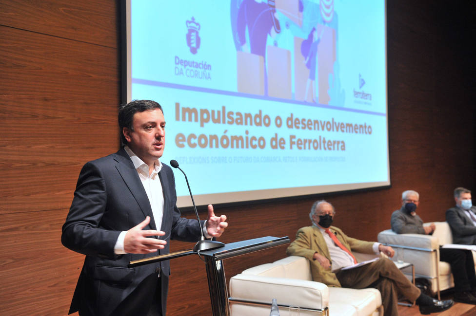 Valentín González Formoso durante su intervención en la jornada organizada por la AEF - FOTO: Diputación