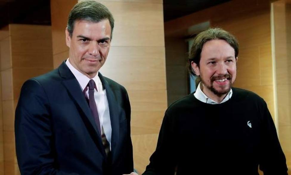 La discreción marca las negociaciones entre PSOE y Podemos a unas horas de la investidura de Sánchez