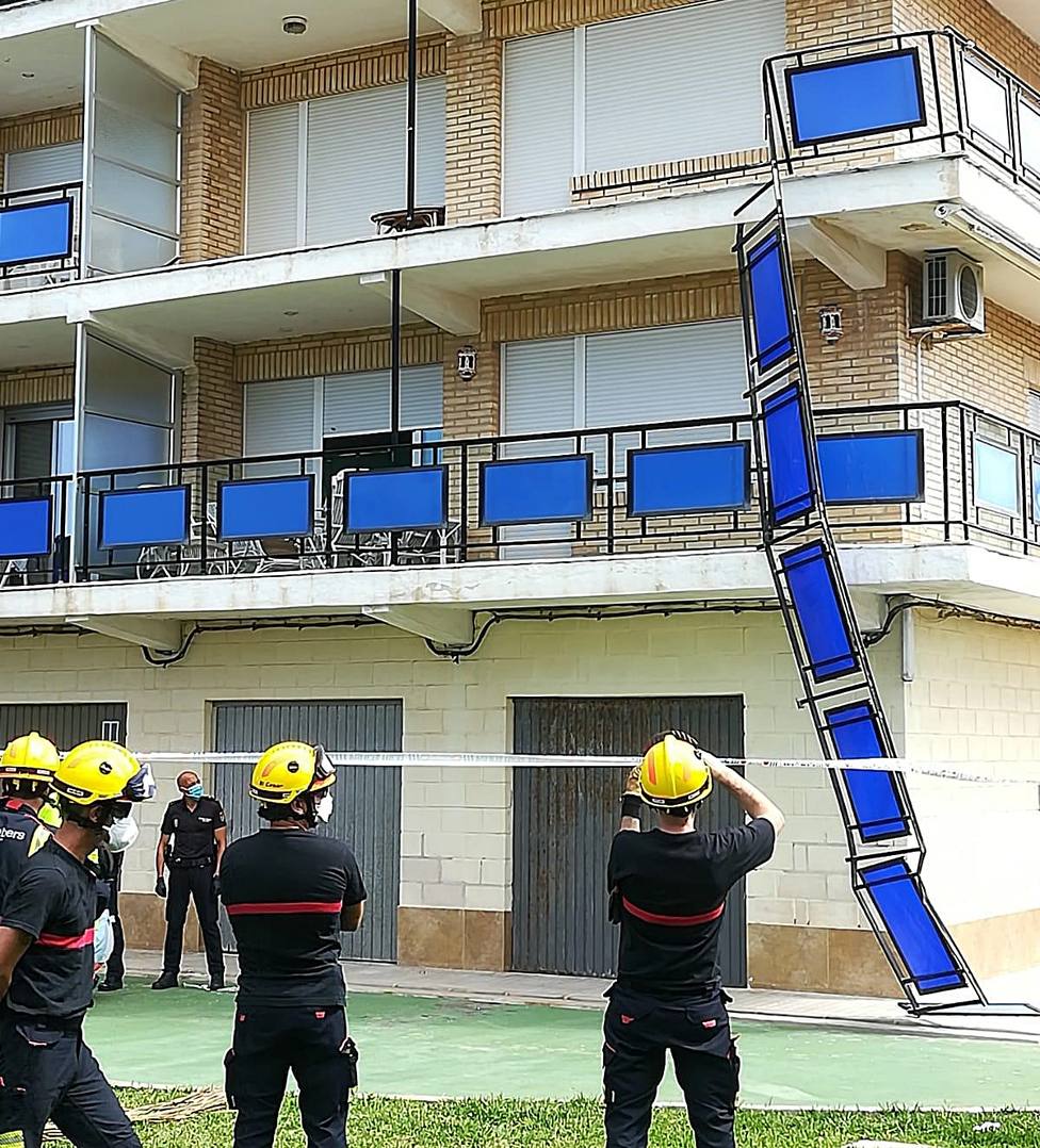 En Dénia un hombre muere al caer del balcón de su casa cuando intentaba coger las llaves