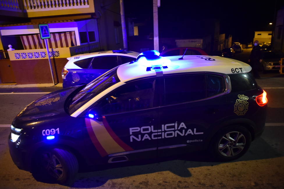 Ceuta incrementa el número de policías en la calle por la situación de la pandemia