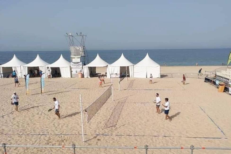 Actividades deportivas programadas en la playa Victoria en Cádiz
