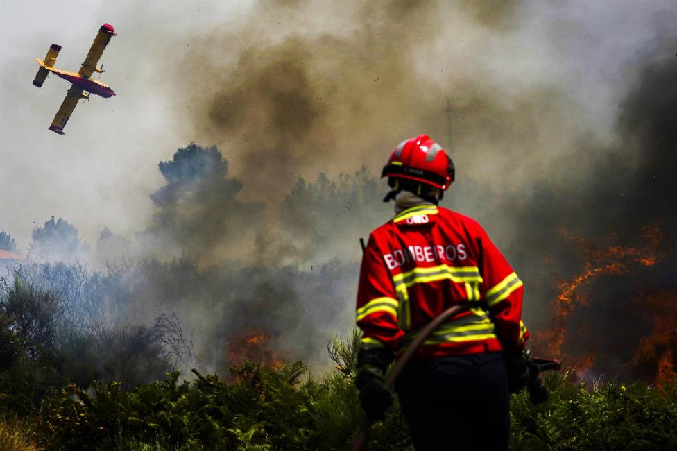 Portugal da por controlado el 90 por ciento del perímetro del incendio de la sierra de la Estrella