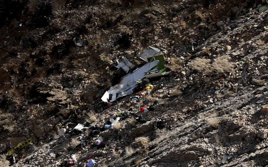 Un avión de US-Bangla se estrella al aterrizar en Katmandú