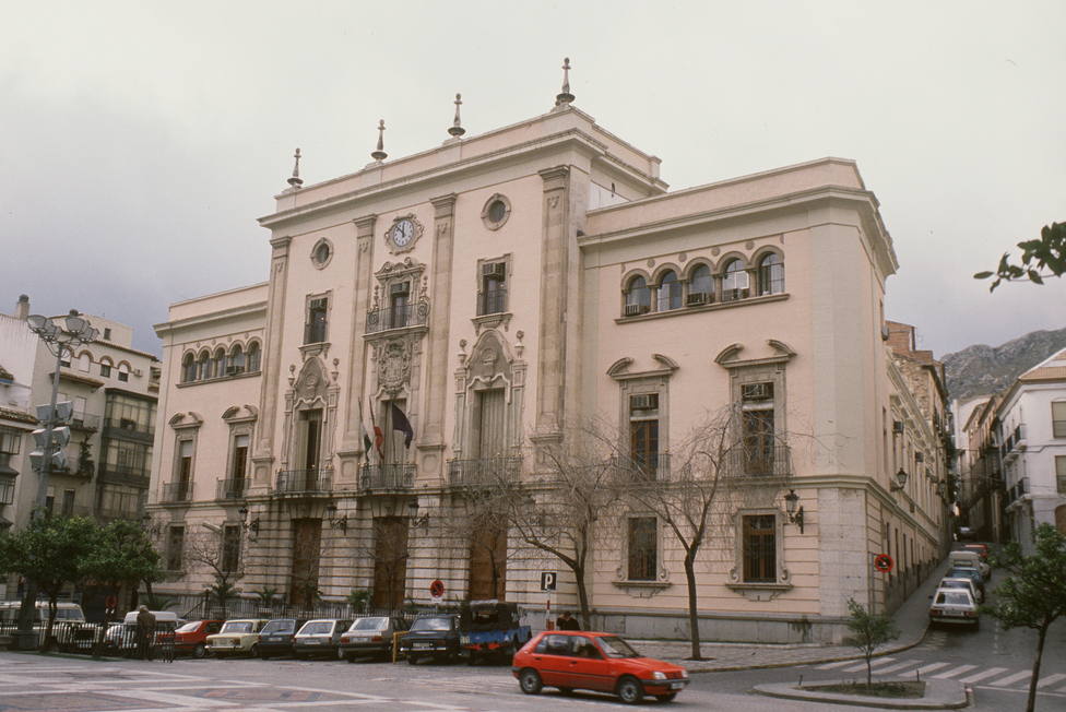 Real Ayuntamiento de Jaén en la céntrica calle de Santa María