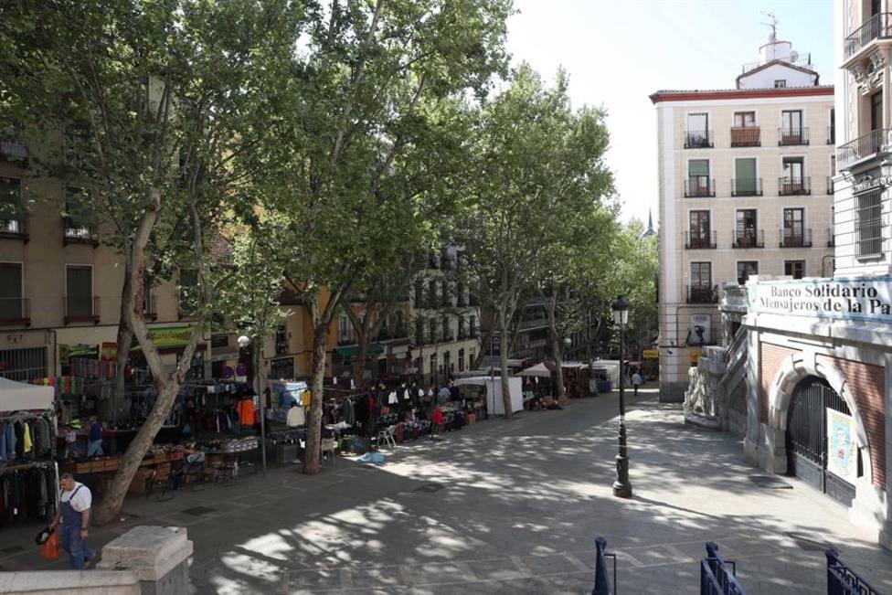El Rastro de Madrid regresa este domingo con la mitad de puestos y aforo de 2.702 personas