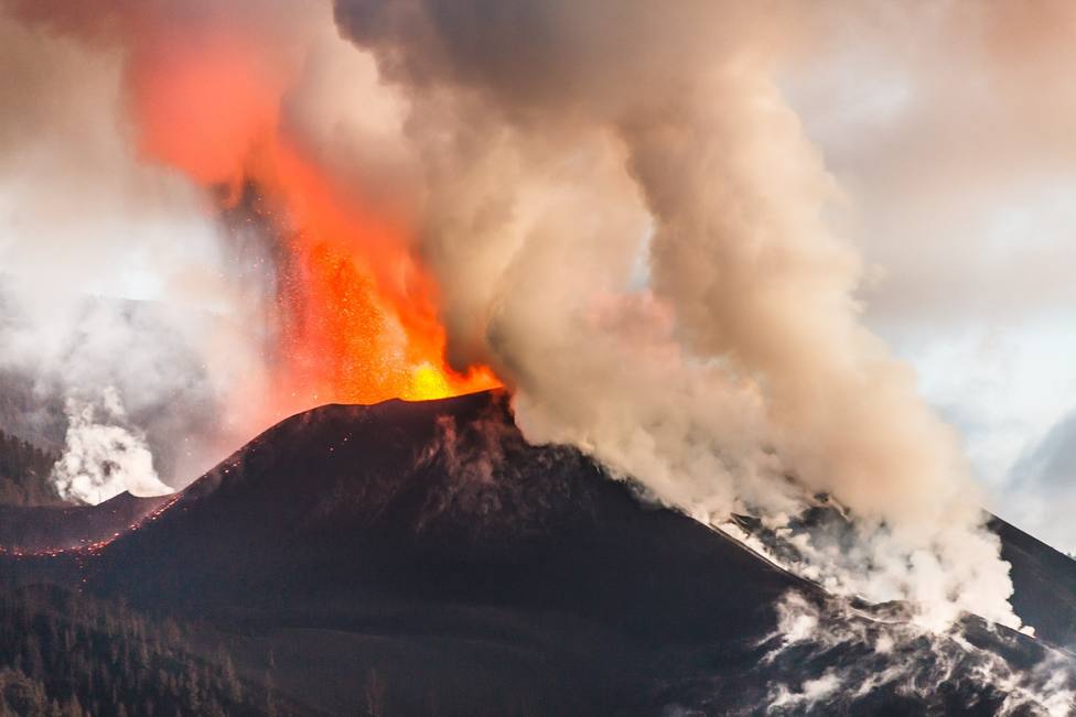 La emergencia de La Palma causada por la erupción podría durar meses tras el fin de la actividad volcánica