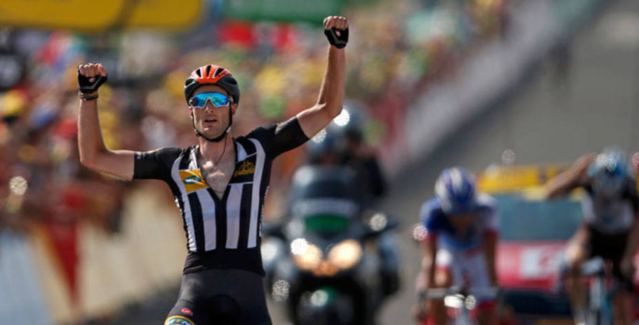 El británico Steve Cummings logró hoy la victoria en la decimocuarta etapa del Tour. (Foto: Reuters)