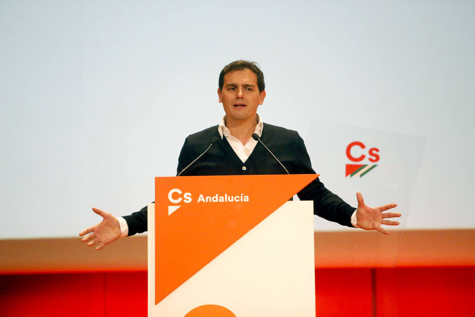 Rivera augura que el PSC no se unirá a la plataforma de Valls en Barcelona porque es nacionalista