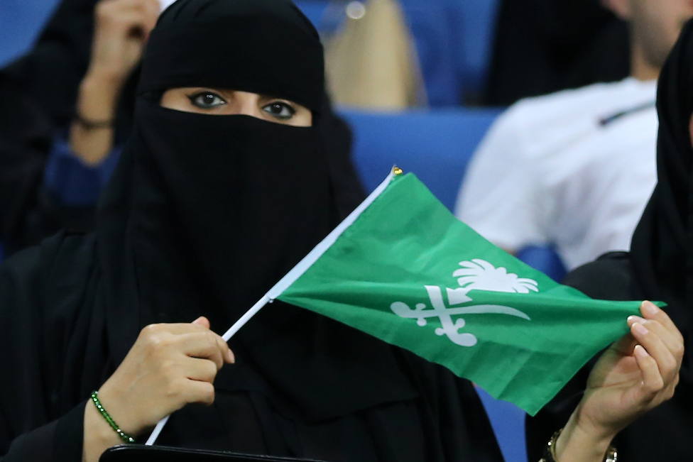 Una polémica app permite a los hombres controlar a las mujeres en Arabia Saudí