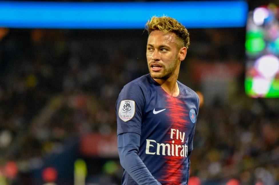 La UEFA abre una investigación disciplinaria a Neymar por sus críticas arbitrales tras la eliminación del PSG
