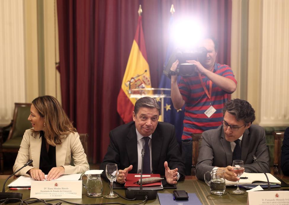 España pide a Bruselas medidas de apoyo a los sectores agrarios más afectados por la crisis del coronavirus