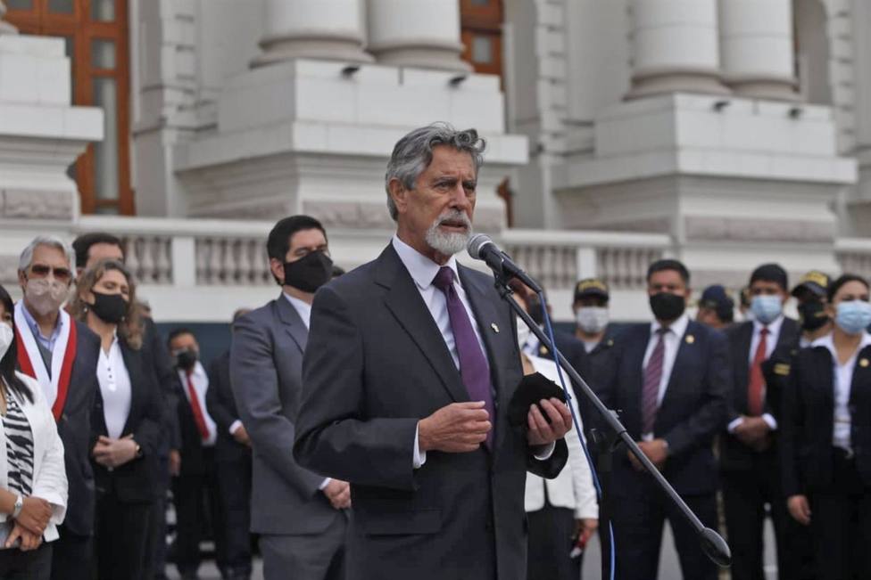 El nuevo presidente de Perú promete un Gobierno plural, diverso y honesto y lo más paritario posible
