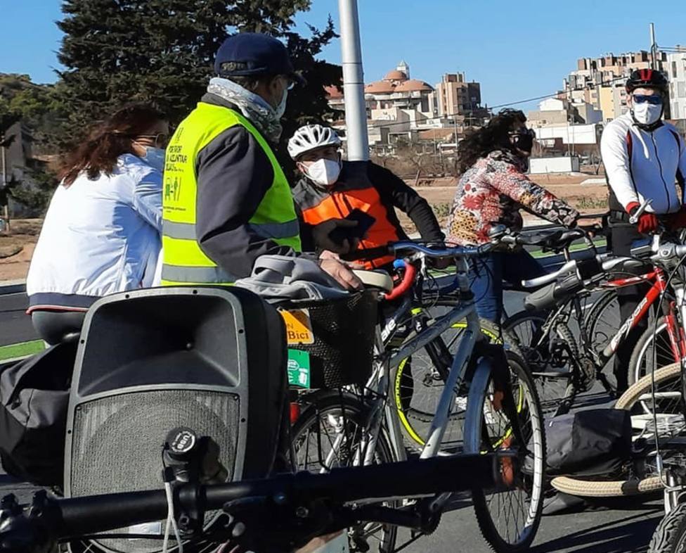 Plataforma pro bicicleta protesta en Cartagena por la pasividad del ayuntamiento en temas de movilidad