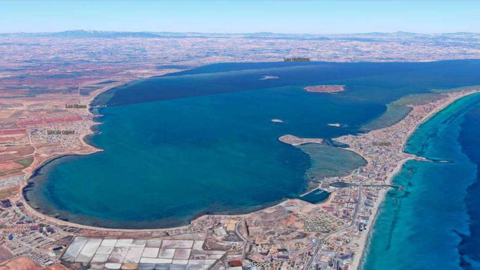 Ribera anuncia una partida de 317 millones para las tareas de recuperación del Mar Menor