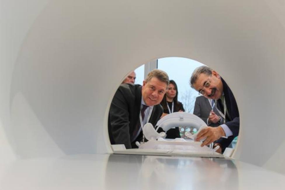 El Gobierno de Castilla-La Mancha visita en Londres una compañía que desarrolla novedades radioterapéuticas para el tratamiento del cáncer