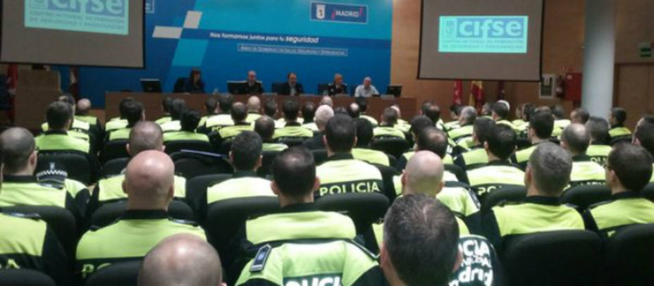 Asistentes al curso de ascenso de la Policía Municipal de Madrid. Foto: @policiademadrid
