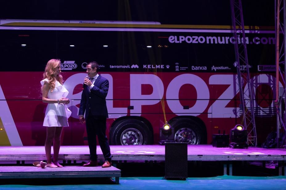 ElPozo presenta su nuevo autobús