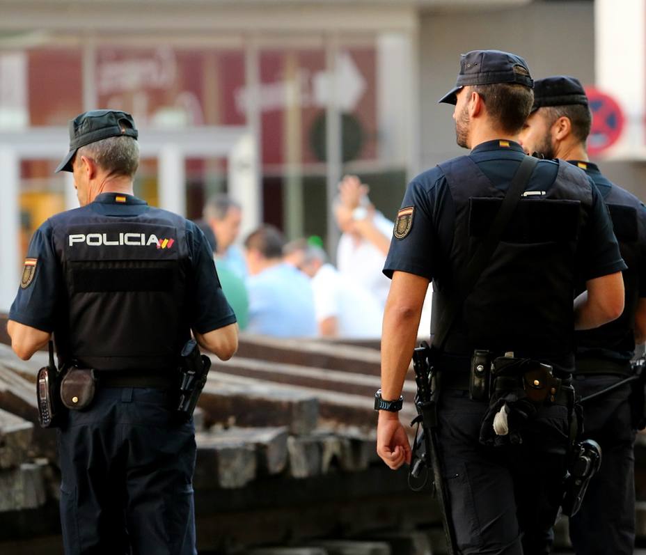 Unos 2.000 policías se desplegarán en el River-Boca en un dispositivo supeditado a la llegada de ultras a Madrid