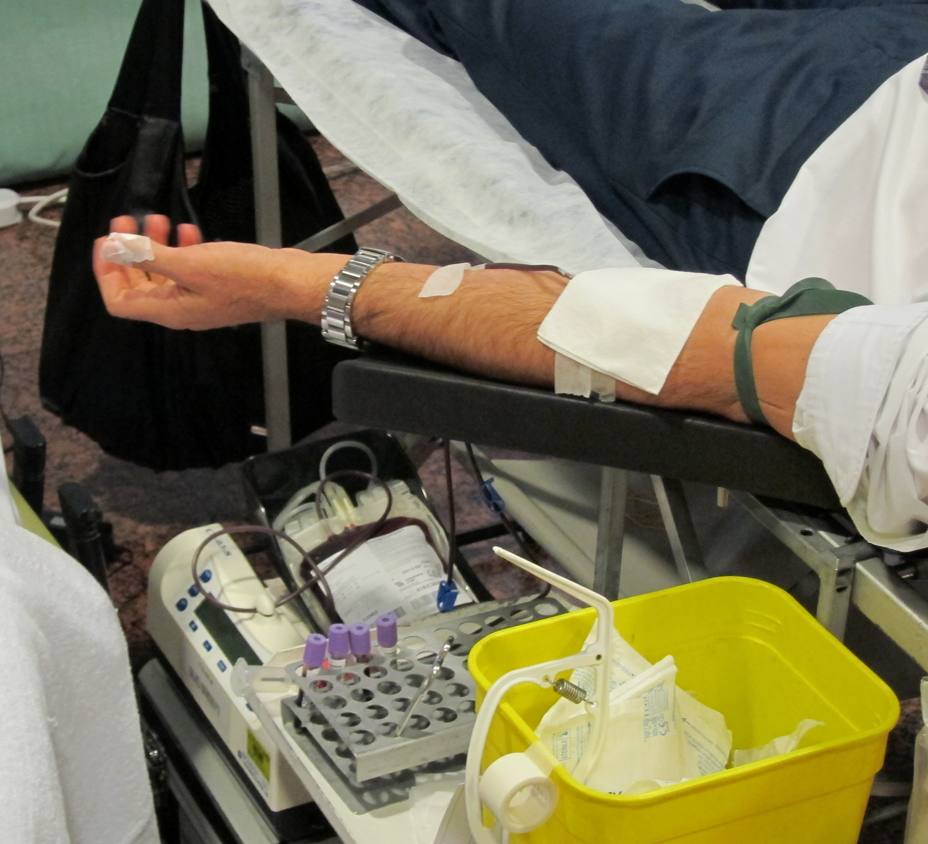 La Federación Española de Donantes de Sangre pide a los españoles que donen, tras la caída en las reservas