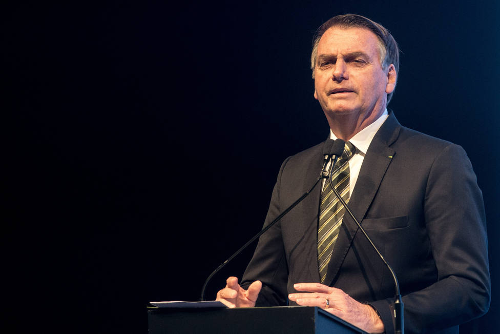 Bolsonaro pide la privatización de al menos una compañía estatal pequeña por semana