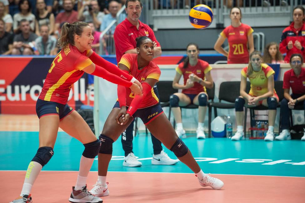 España debuta con derrota ante Eslovaquia en el Europeo femenino tras seis años de ausencia