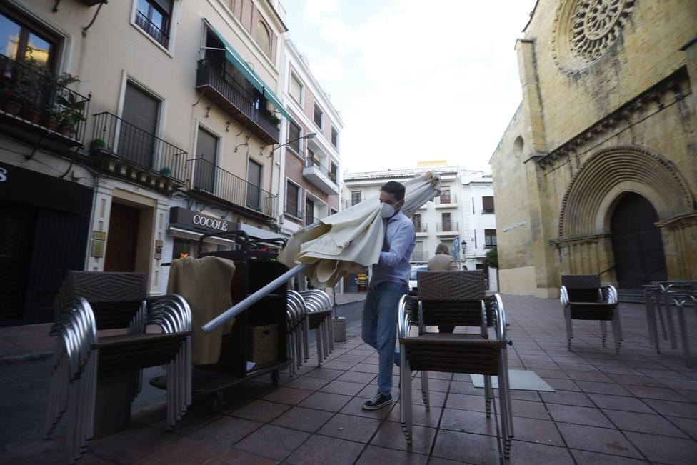 Andalucía decreta el toque de queda en Marbella, Estepona y Montoro de 02:00 a 07:00 horas