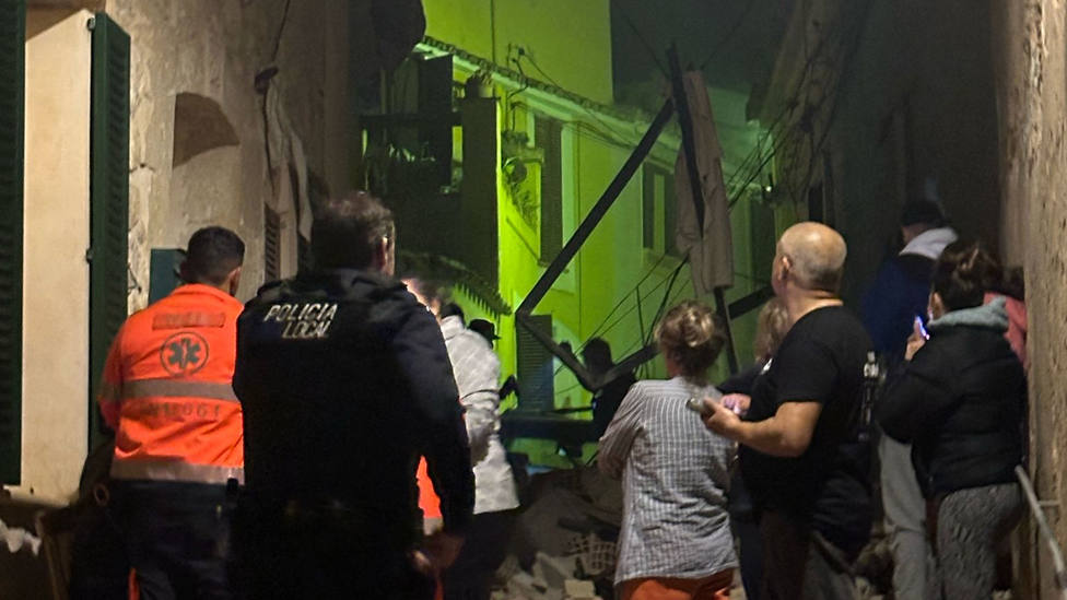 Un herido crítico, tras la explosión de gas en Mallorca, es trasladado a Barcelona