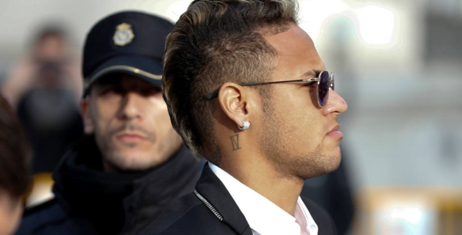 Neymar, durante su declaración a la Audiencia Nacional (Reuters)