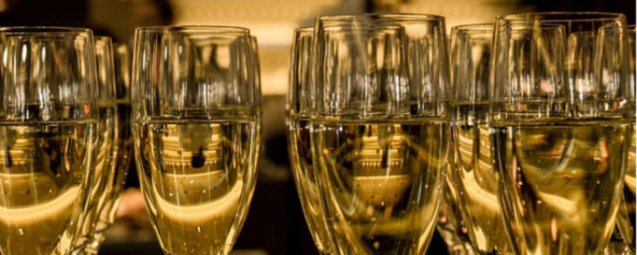 Varias copas de Champagne. Pixabay