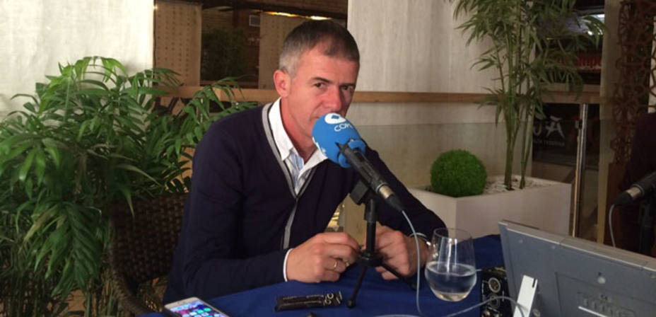 Lucas Alcaraz, entrenador del Levante, durante su entrevista en Cope Valencia este miércoles