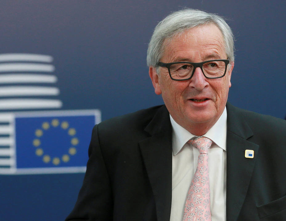 FILE PHOTO: European Commission President Jean-Claude Juncker arrives at the EU summit in Brussels