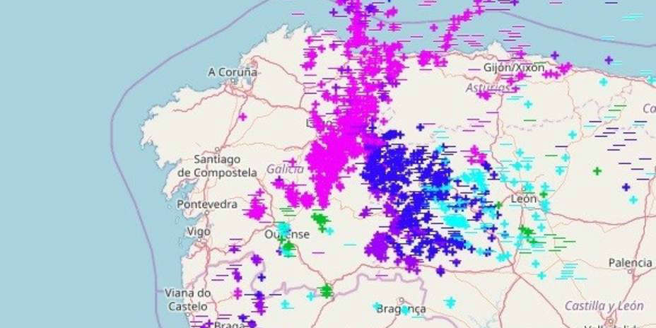 Más de 2.000 rayos esta madrugada en Galicia
