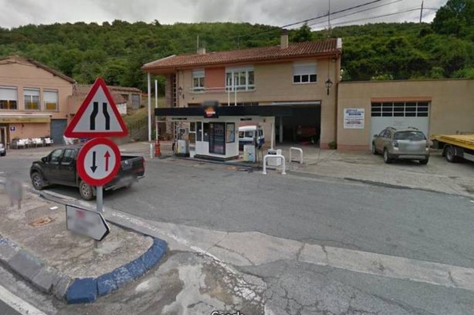 Repsol se compromete a mantener y mejorar el servicio de la gasolinera de Villanueva de Cameros