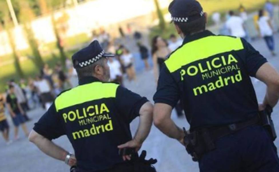 La Policía Municipal de Madrid desaloja sin incidentes a los okupas de La Dragona