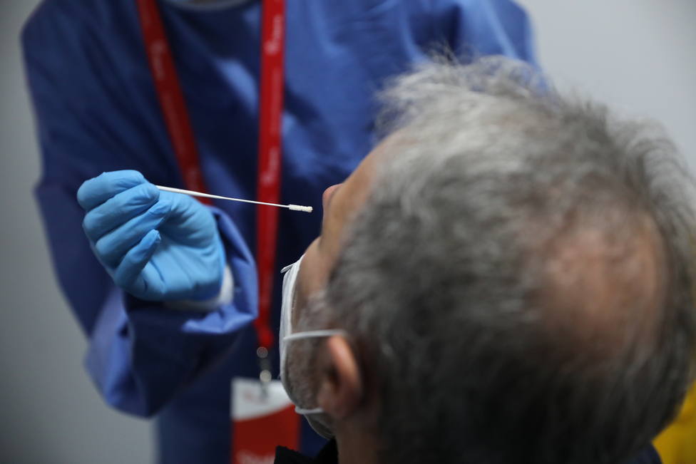 Aumentan los contagios en Madrid a 1.503 pero disminuye la presión hospitalaria