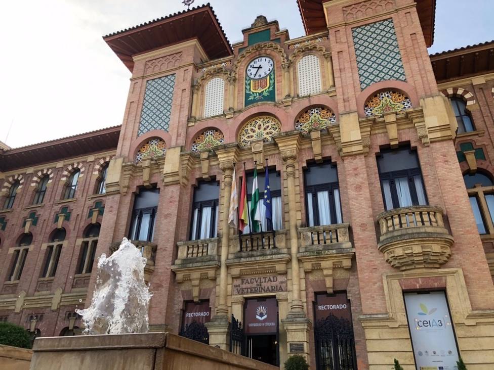 La Universidad Córdoba recibe el premio Andalucía Turismo 2021