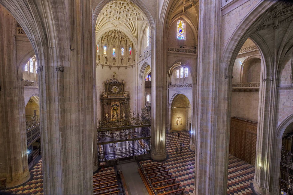 ctv-lh9-20190606 catedral-altar-via-sacra-desde-organo kam3670-hdr