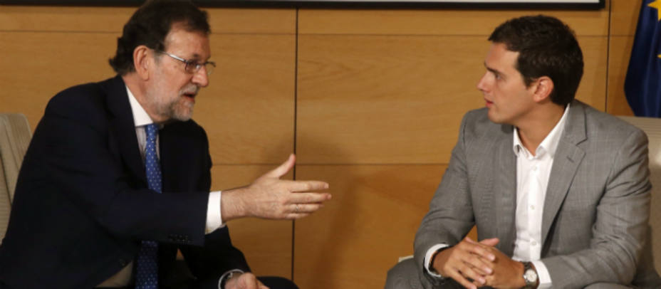 Mariano Rajoy y Albert Rivera durante la ronda de contactos del presidente en funciones. EFE