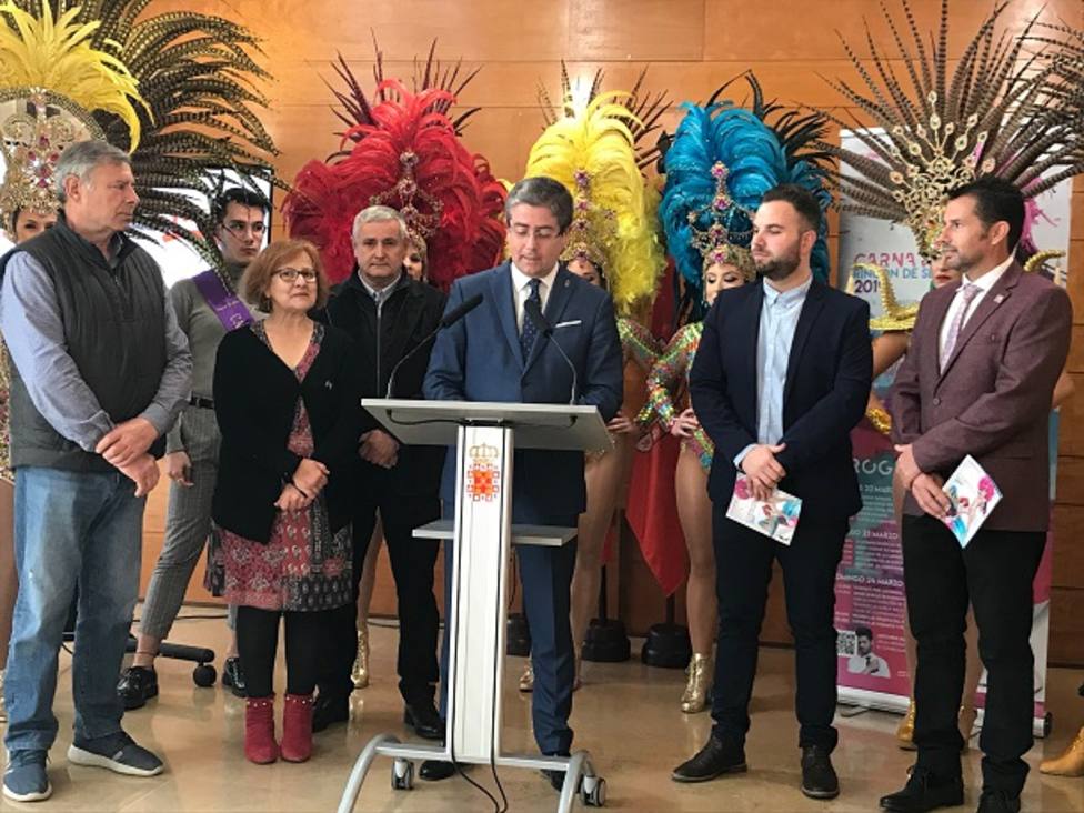 Más de 40 comparsas participarán en el conocido como último Carnaval de España