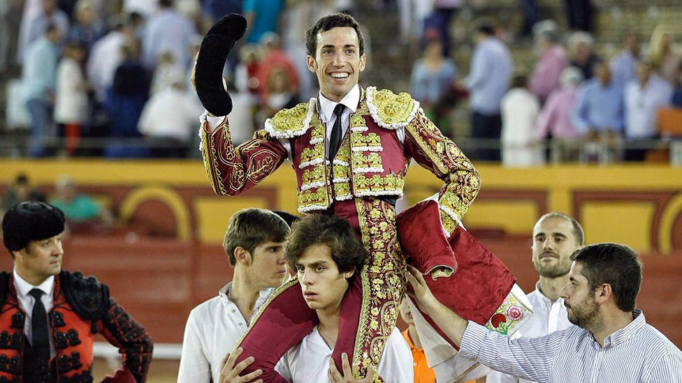 David de Miranda en su salida a hombros en la recién finalizada Feria Real de Algeciras