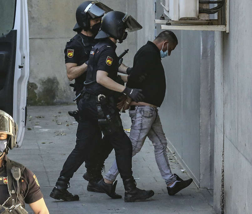 Uno de los detenidos por el tiroteo de Ciudad Real llegando a los juzgados
